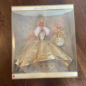 NWT Vtg  2000 Mattel Celebration Barbie in Original box with Hallmark ornament‎